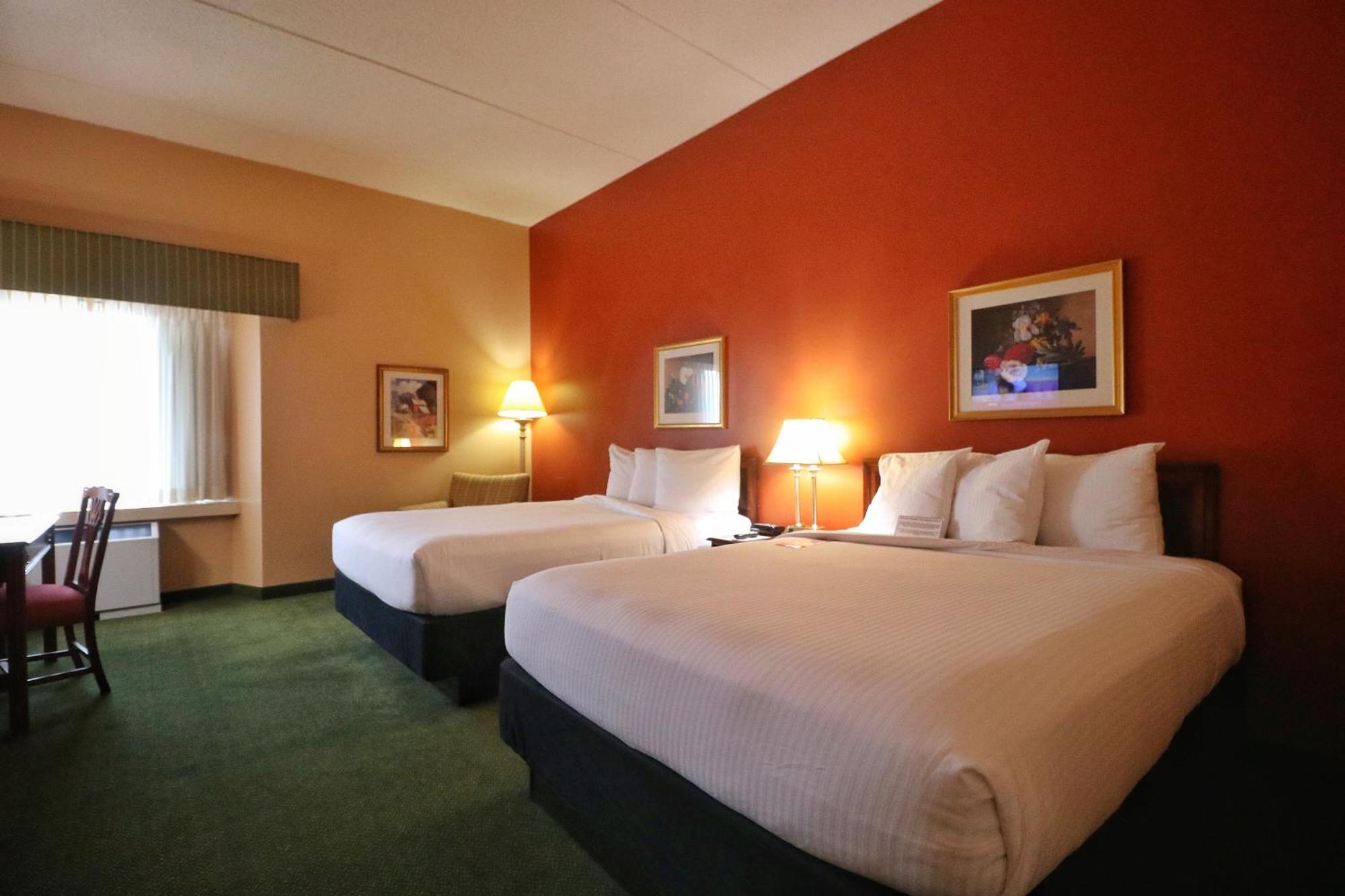 Hotel Mead Resorts & Conventions Center Wisconsin Rapids Bagian luar foto
