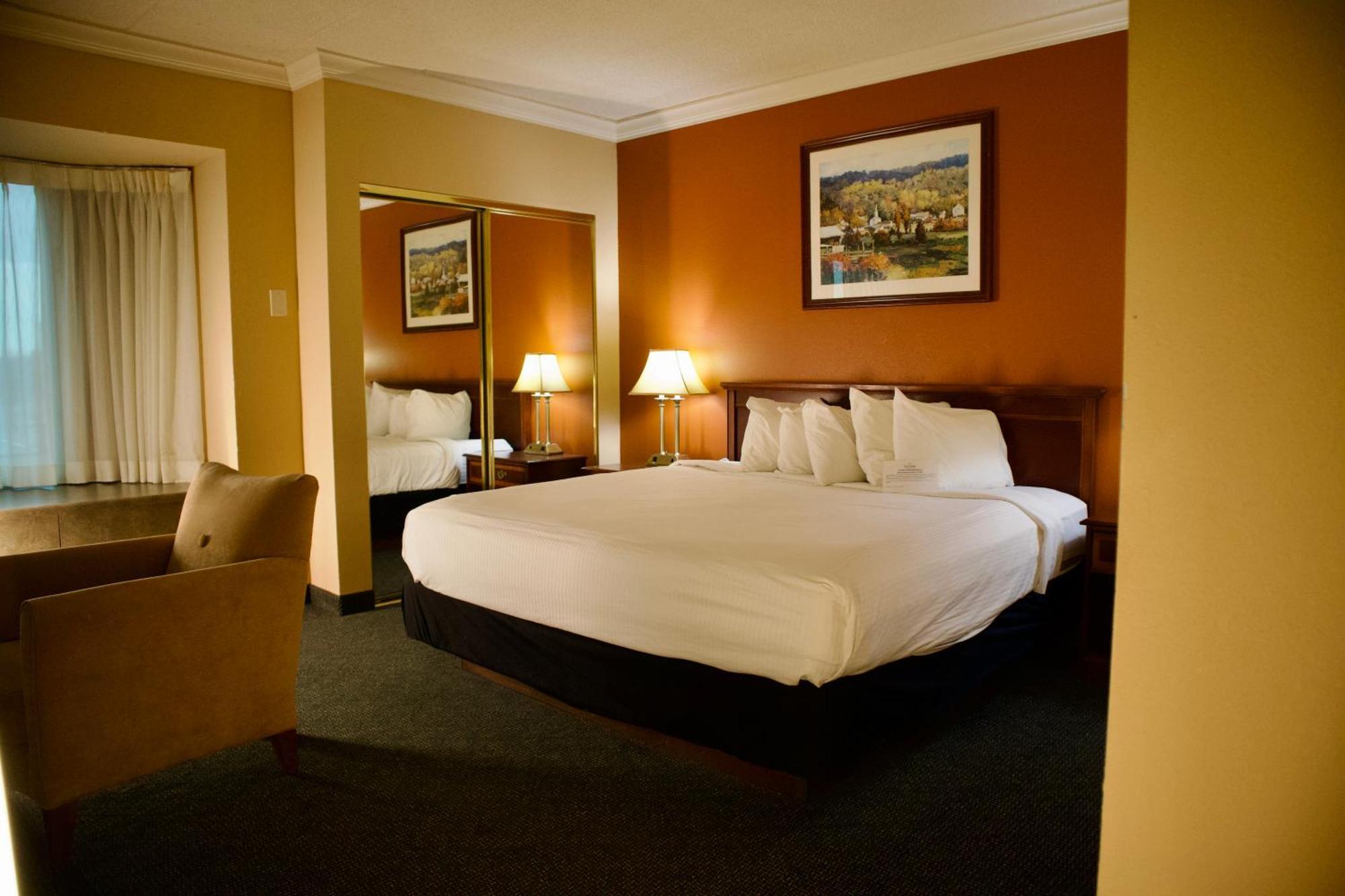 Hotel Mead Resorts & Conventions Center Wisconsin Rapids Bagian luar foto