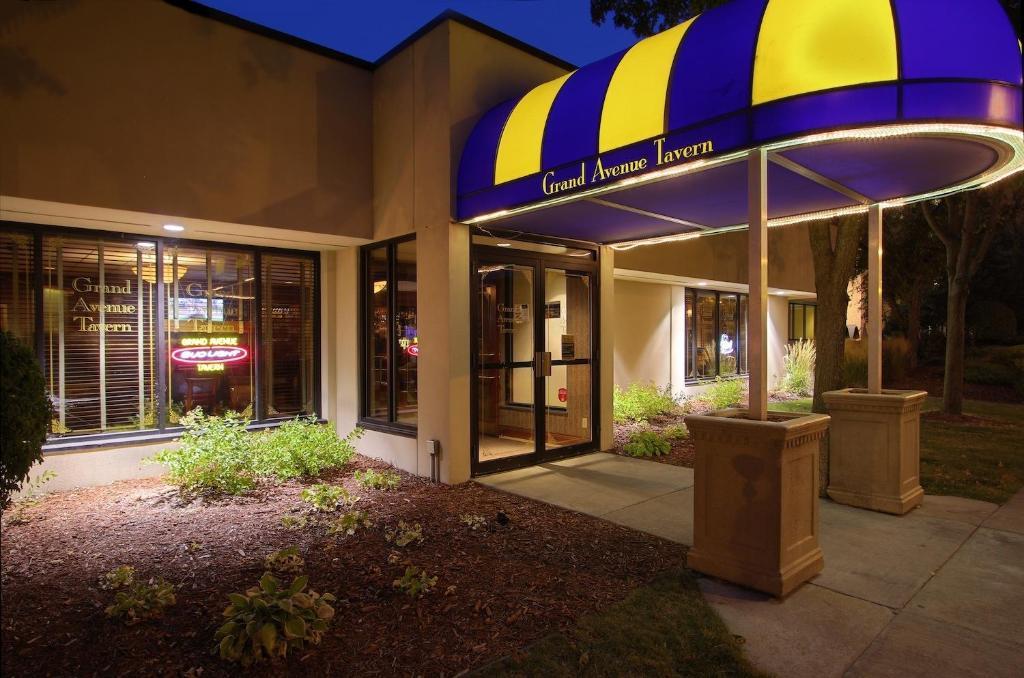 Hotel Mead Resorts & Conventions Center Wisconsin Rapids Bagian luar foto
