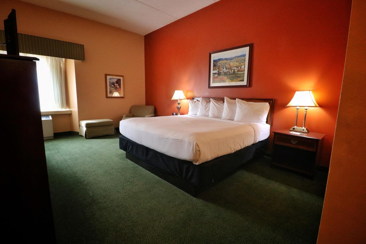 Hotel Mead Resorts & Conventions Center Wisconsin Rapids Bagian luar foto